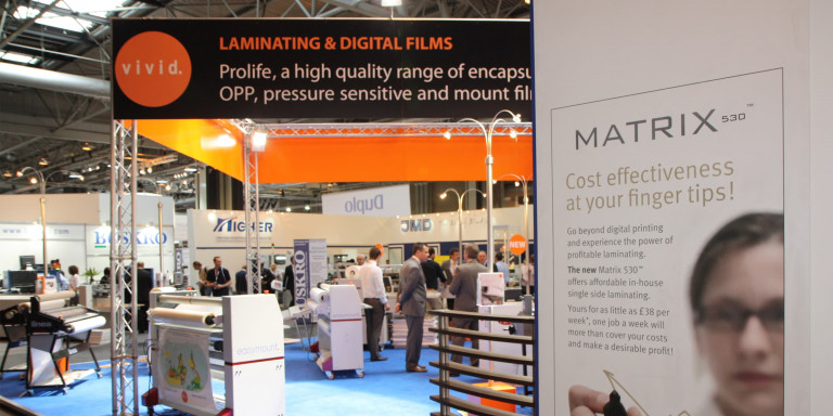Graphisme d'exposition pour Vivid Laminating Technologies