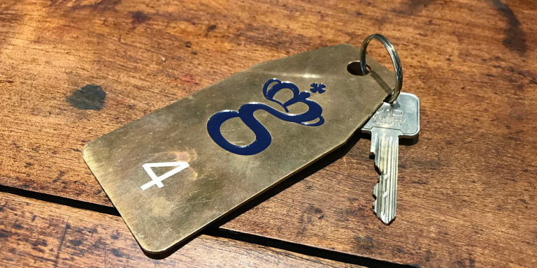 Porte-clés de chambre d'hôtel pour Le George