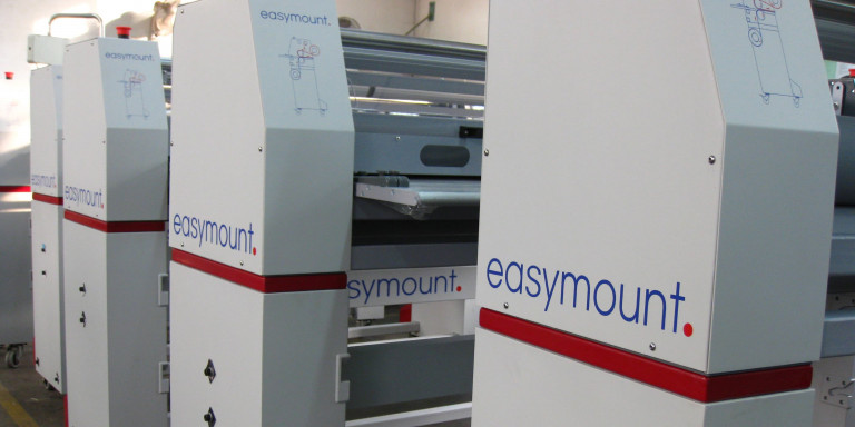 Branding de produit pour le laminator Easymount de chez Vivid Laminating Technologies